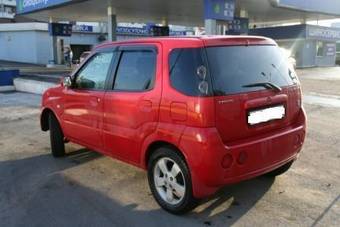 2004 Suzuki Swift Pictures