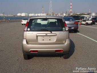 2004 Suzuki Swift Photos