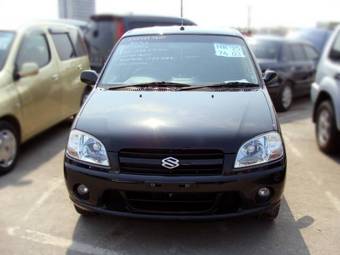 2004 Suzuki Swift Photos