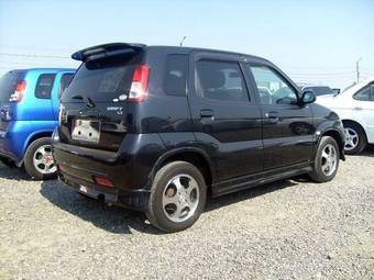2004 Suzuki Swift Pictures