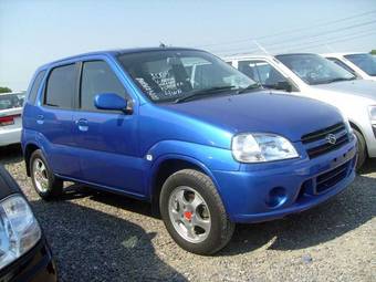 2004 Suzuki Swift Photos