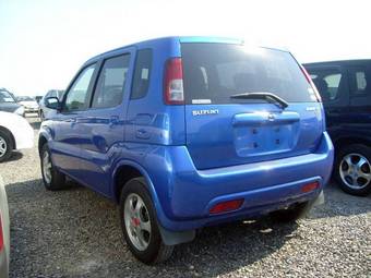 2004 Suzuki Swift Pictures