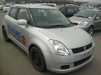 2004 Suzuki Swift Pictures
