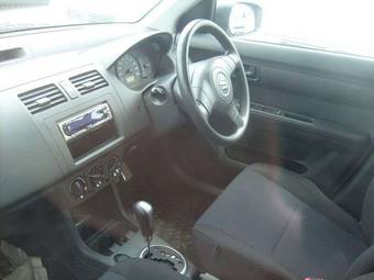 2004 Suzuki Swift Pictures