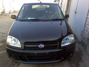 2004 Suzuki Swift Photos