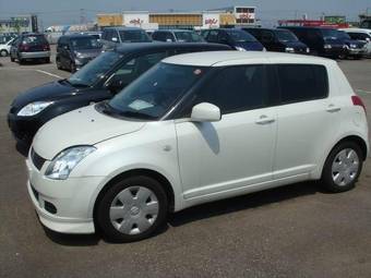 2004 Suzuki Swift Photos