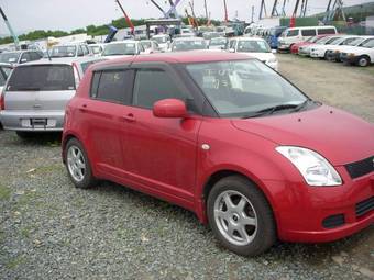 2004 Suzuki Swift Pictures