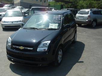 2004 Suzuki Swift Pictures