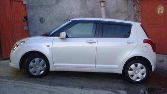 2004 Suzuki Swift Pictures