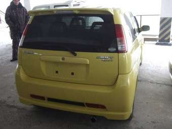 2005 Suzuki Swift Photos