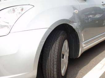 2005 Suzuki Swift Pictures