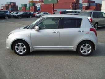 2005 Suzuki Swift Pictures