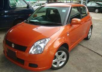 2005 Suzuki Swift Pics