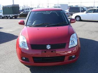 2005 Suzuki Swift Pictures