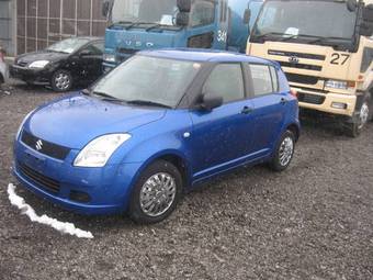 2005 Suzuki Swift Pictures