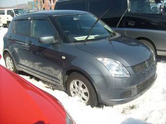 2005 Suzuki Swift Pictures