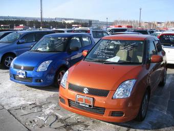 2005 Suzuki Swift Pictures