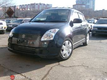 2005 Suzuki Swift Photos