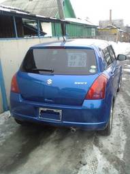 2005 Suzuki Swift Pictures