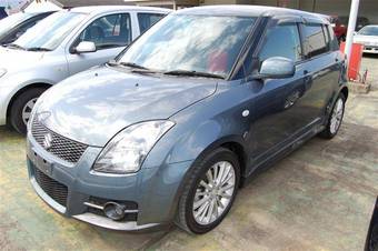 2005 Suzuki Swift Photos