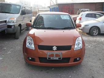 2005 Suzuki Swift Pictures