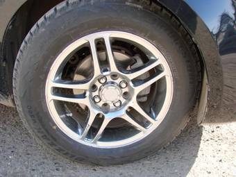 2005 Suzuki Swift Pictures