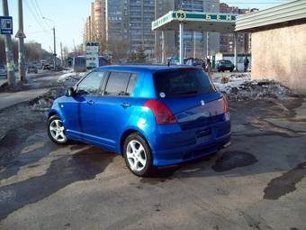 2005 Suzuki Swift Pictures