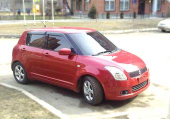 2005 Suzuki Swift Pics