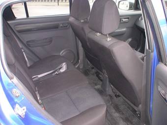 2005 Suzuki Swift Photos