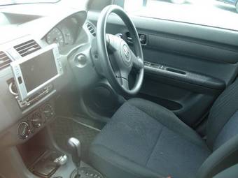 2005 Suzuki Swift Pictures