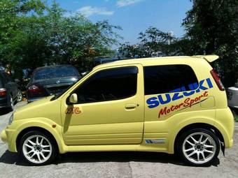 2005 Suzuki Swift Pictures