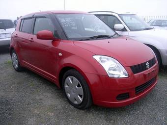 2005 Suzuki Swift Photos