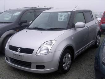 2005 Suzuki Swift Pictures