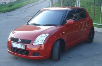 2005 Suzuki Swift Pictures