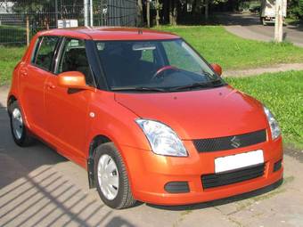 2005 Suzuki Swift Pictures