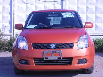 2005 Suzuki Swift Pictures