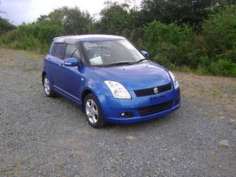 2005 Suzuki Swift Pictures