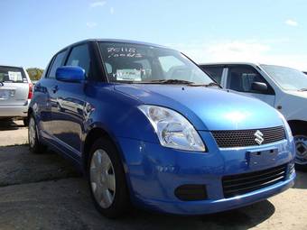 2005 Suzuki Swift Pictures