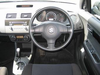 2006 Suzuki Swift Photos