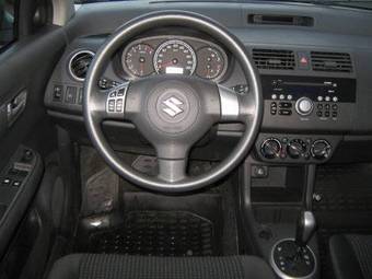 2006 Suzuki Swift Pics