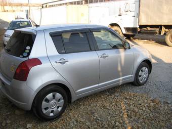 2006 Suzuki Swift Photos
