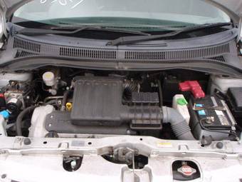 2006 Suzuki Swift Images