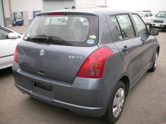 2006 Suzuki Swift Photos