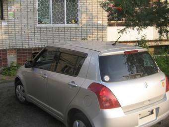 2006 Suzuki Swift Photos