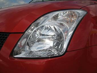 2006 Suzuki Swift Pictures