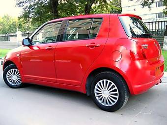 2006 Suzuki Swift Photos