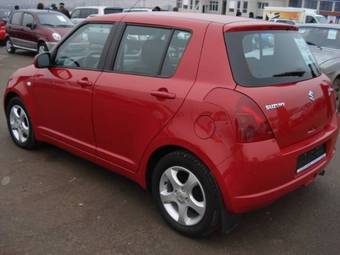 2007 Suzuki Swift Photos