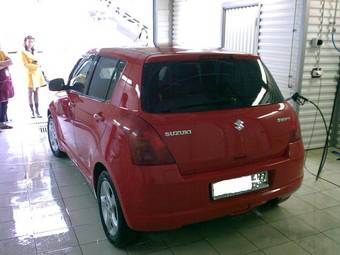 2007 Suzuki Swift Pictures