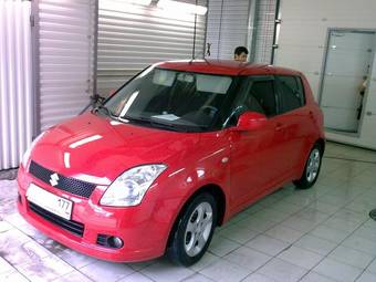 2007 Suzuki Swift Photos