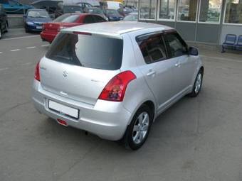 2007 Suzuki Swift Photos